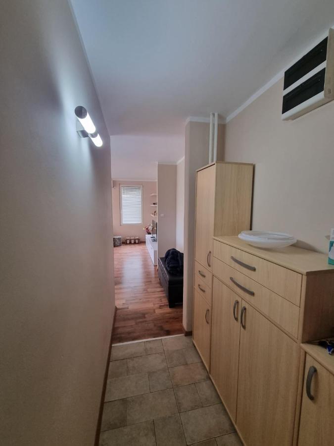 דירות בלגרד Hawaii- 2 Bdr, Arena, Sava Centar, Free Parking מראה חיצוני תמונה