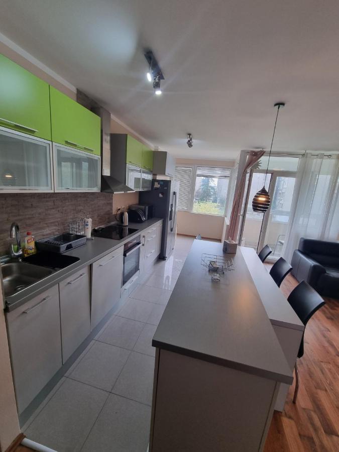 דירות בלגרד Hawaii- 2 Bdr, Arena, Sava Centar, Free Parking מראה חיצוני תמונה