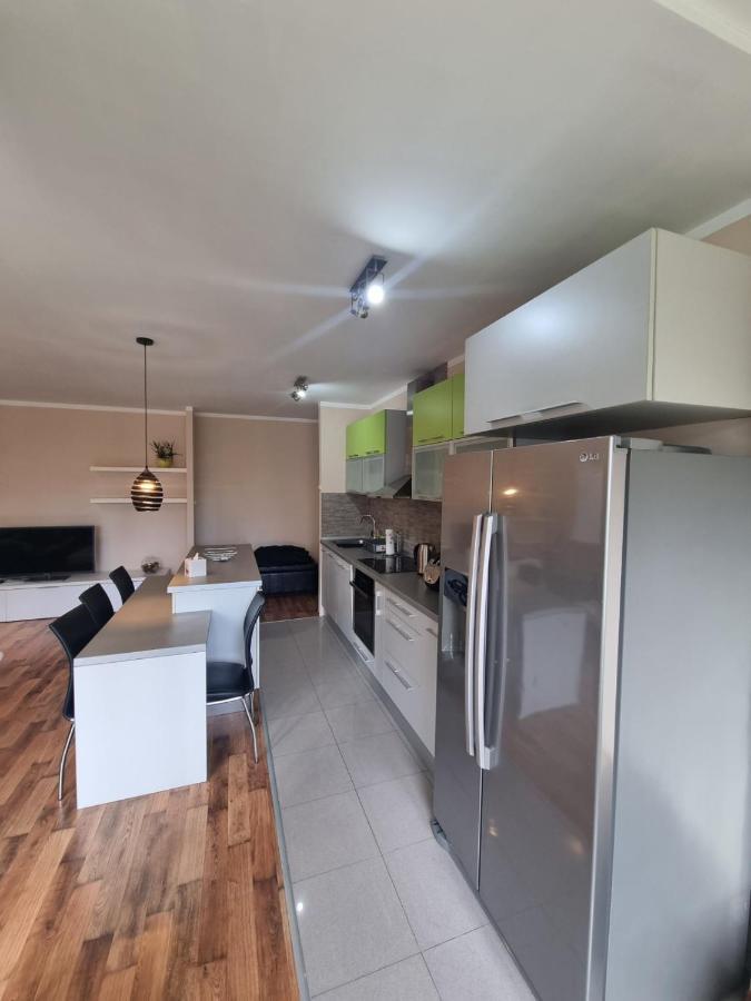 דירות בלגרד Hawaii- 2 Bdr, Arena, Sava Centar, Free Parking מראה חיצוני תמונה