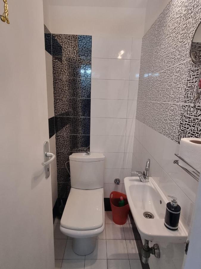 דירות בלגרד Hawaii- 2 Bdr, Arena, Sava Centar, Free Parking מראה חיצוני תמונה