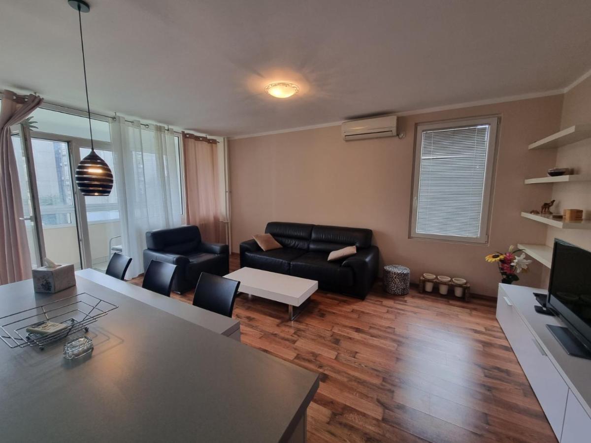 דירות בלגרד Hawaii- 2 Bdr, Arena, Sava Centar, Free Parking מראה חיצוני תמונה