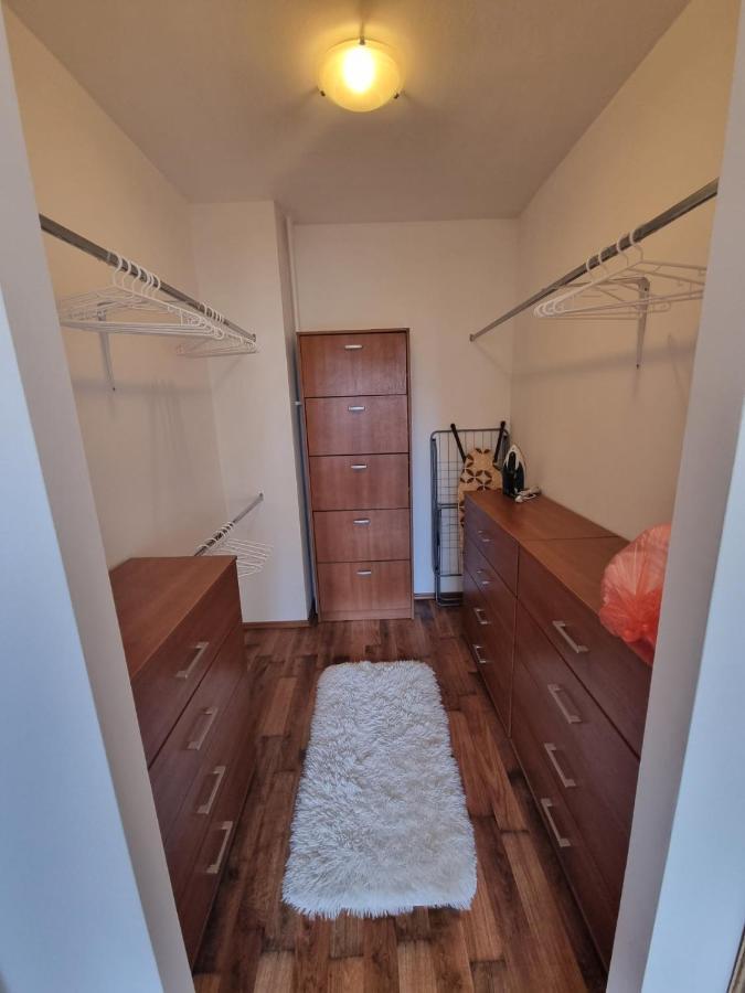 דירות בלגרד Hawaii- 2 Bdr, Arena, Sava Centar, Free Parking מראה חיצוני תמונה