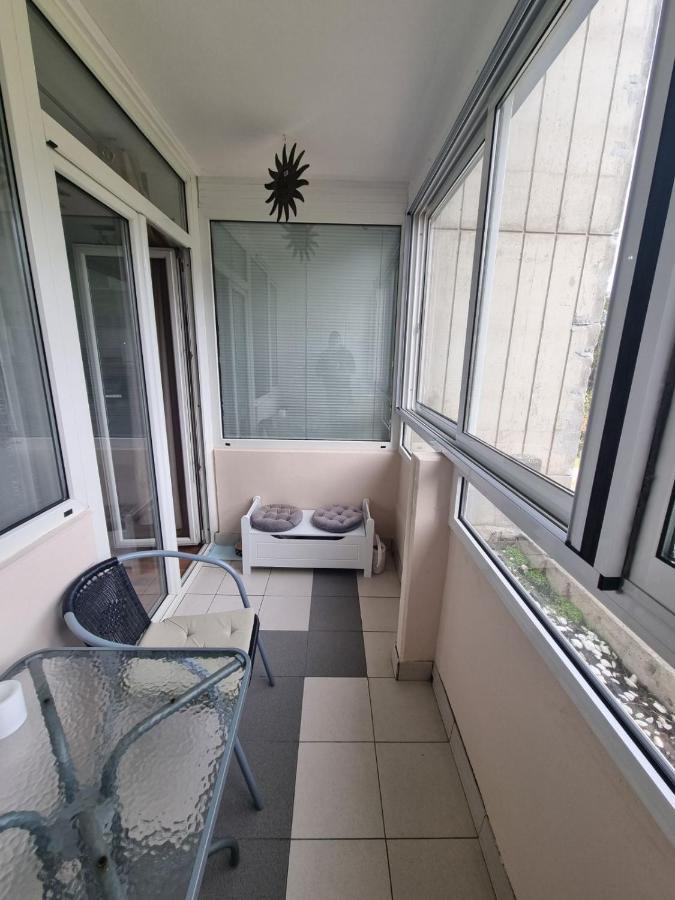 דירות בלגרד Hawaii- 2 Bdr, Arena, Sava Centar, Free Parking מראה חיצוני תמונה