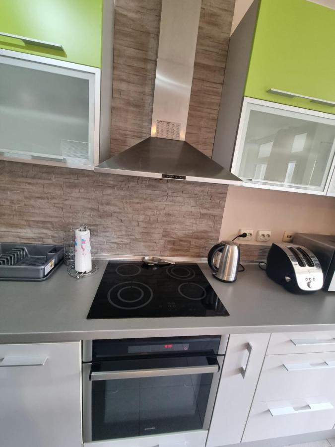 דירות בלגרד Hawaii- 2 Bdr, Arena, Sava Centar, Free Parking מראה חיצוני תמונה